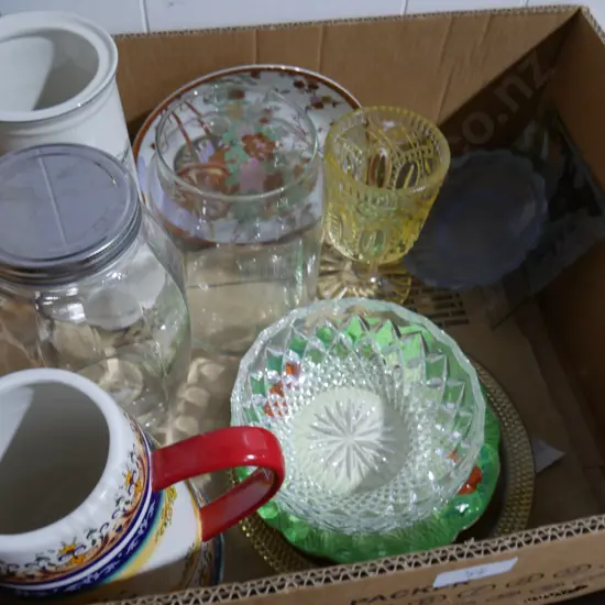 Crystal bowls, vases, glass jars etc