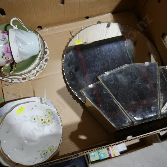 Pocket mirror, china