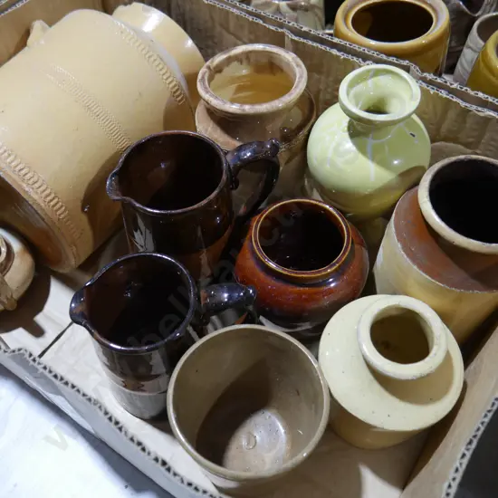 Colonial pottery