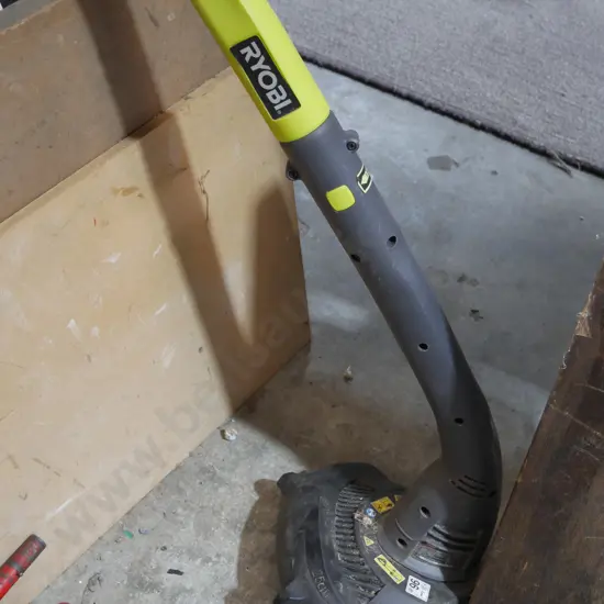 Electric weed trimmer