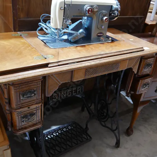 Treadle sewing machine
