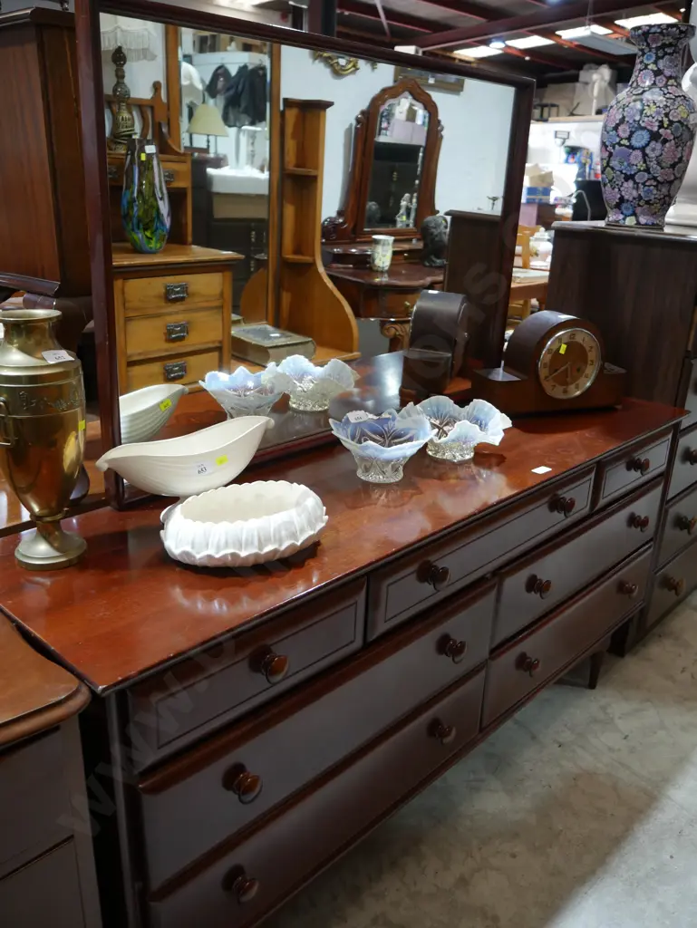 Long mirror back Dutchess Image 1++