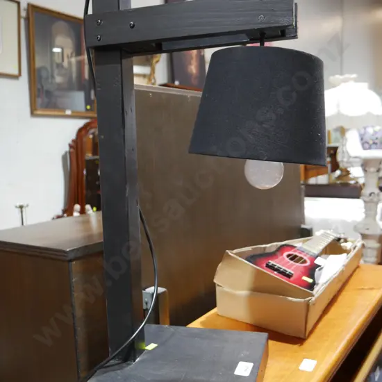 Industrial table lamp