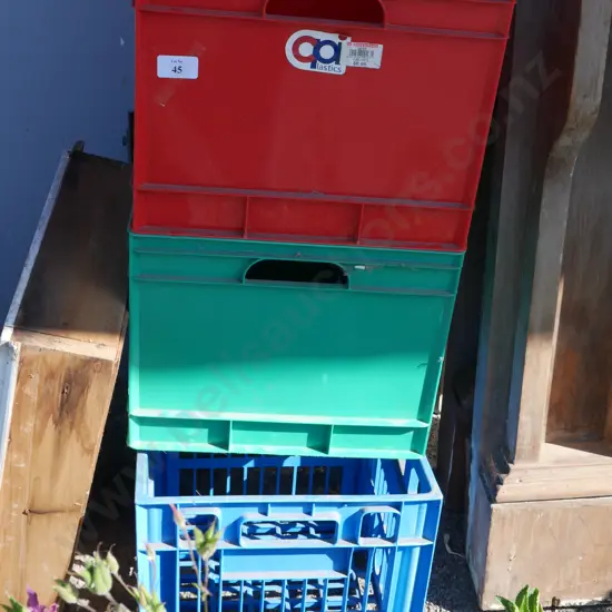 Plastic crates