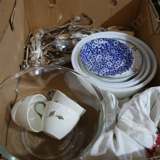 Cutlery and bowls etc