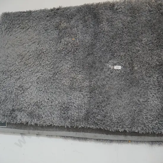 Grey shaggy rug