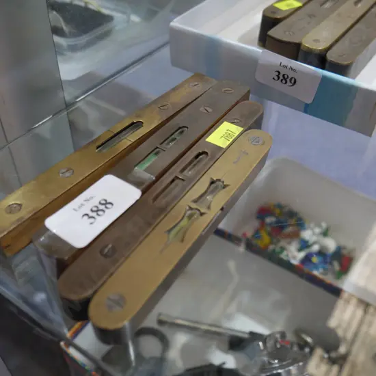 4 small spirit levels