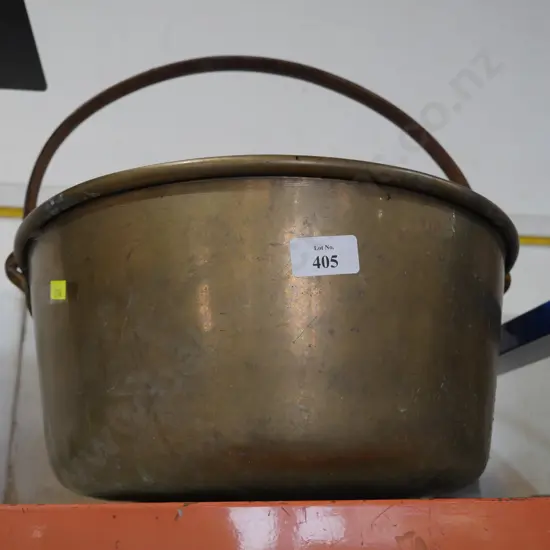 Brass pan