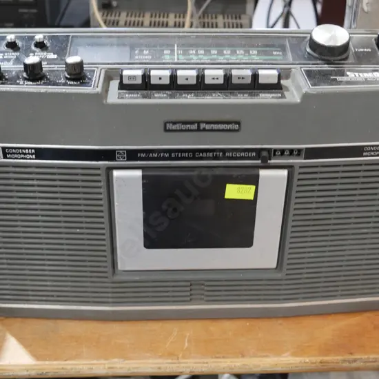 Radio tape player