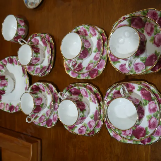 Royal Albert english rose teaset
