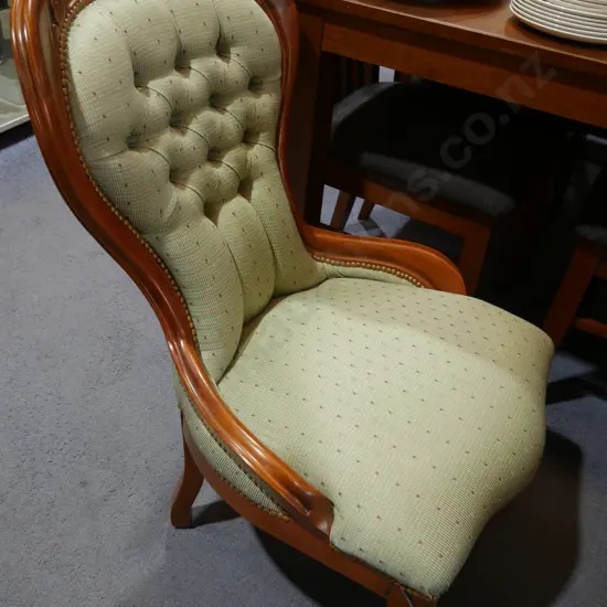 Ladies chair