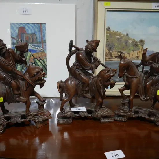 Oriental figurines