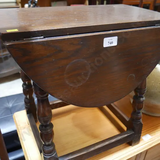 Small dropside table