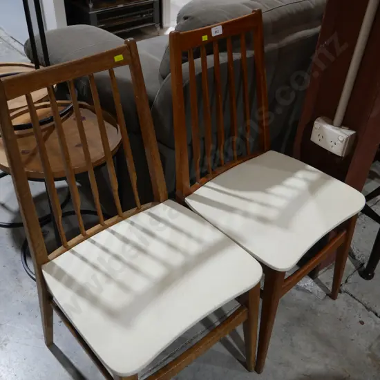 2 dining chairs