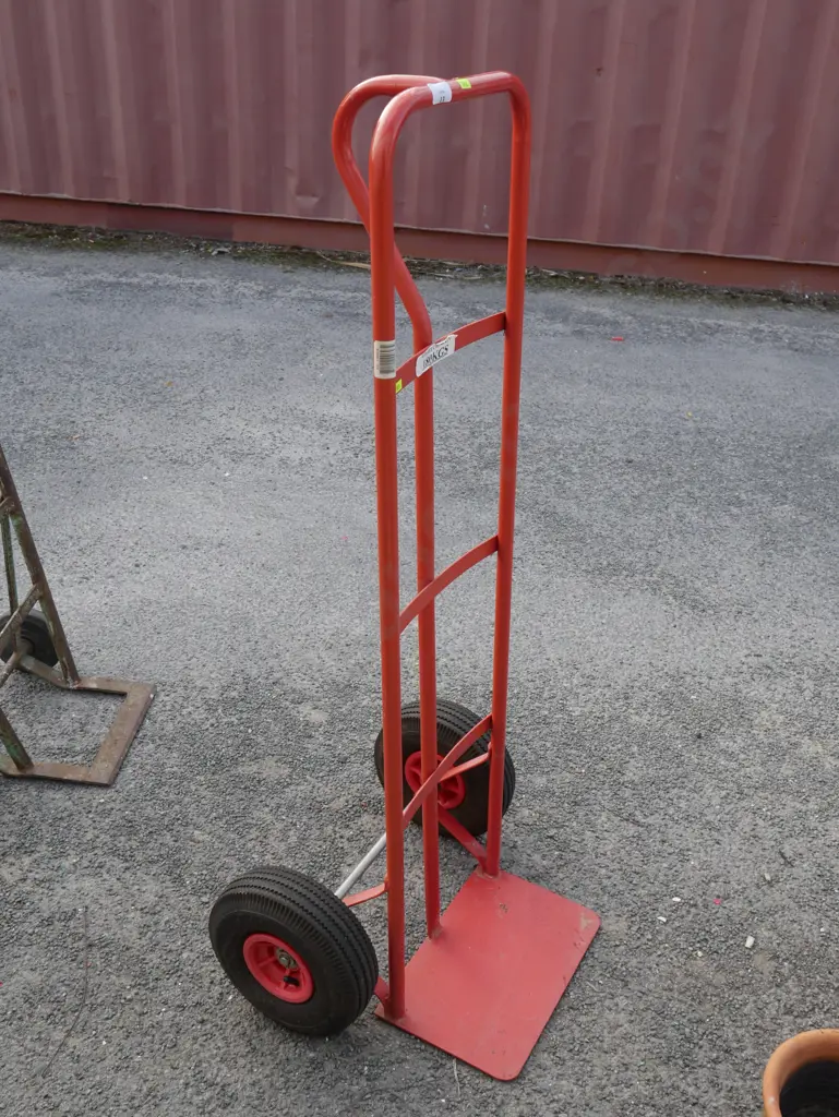 Red sack barrow Image 1++