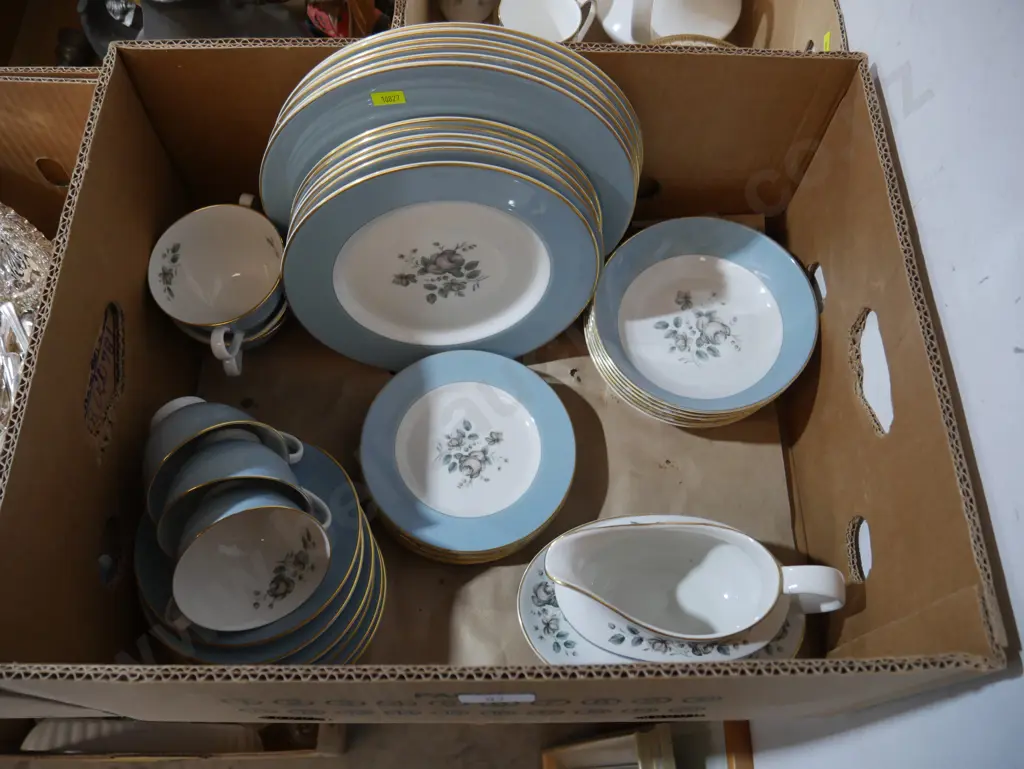 Royal Doulton Rose Elegans dinnerware Image 1++