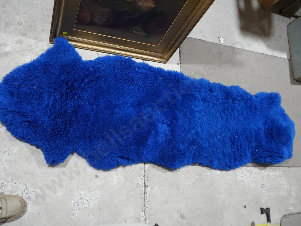 Blue sheepskin rug Image 1++