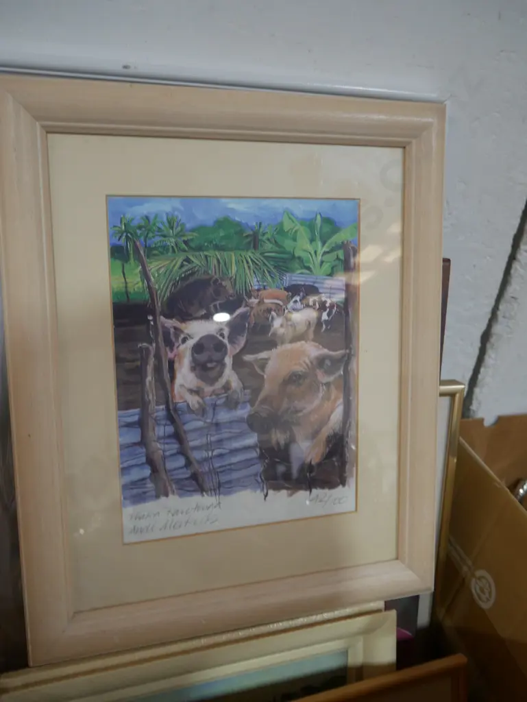 Box assorted artworks Image 1++