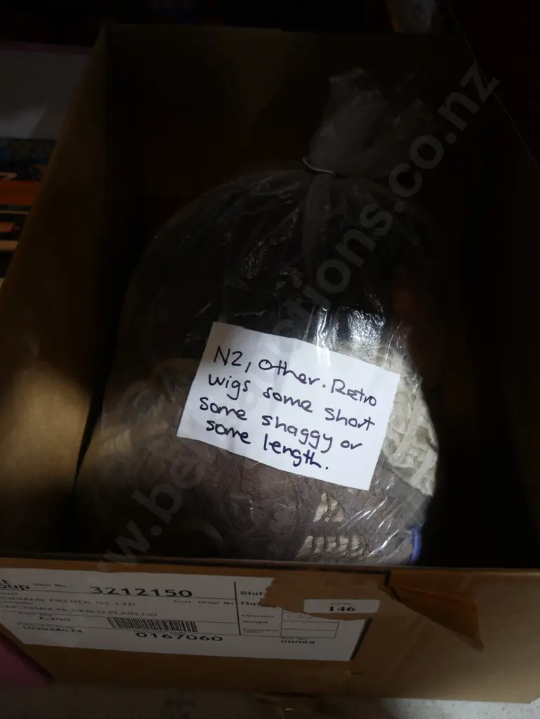 Assorted wigs Image 1++