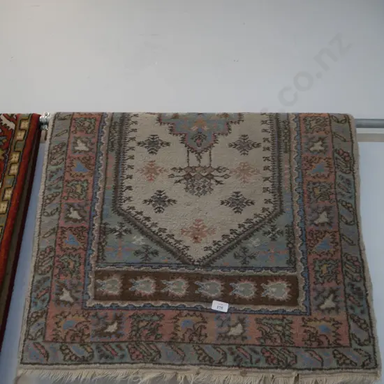 Hand knotted floor rug
