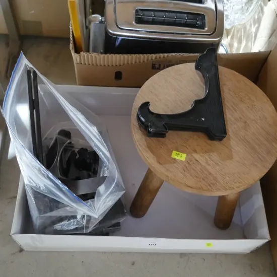 Plate stands and stool