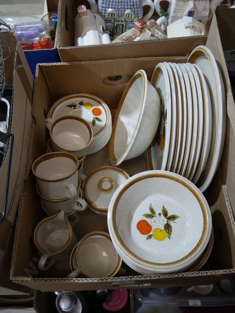 Stone manor dinnerware Image 1++