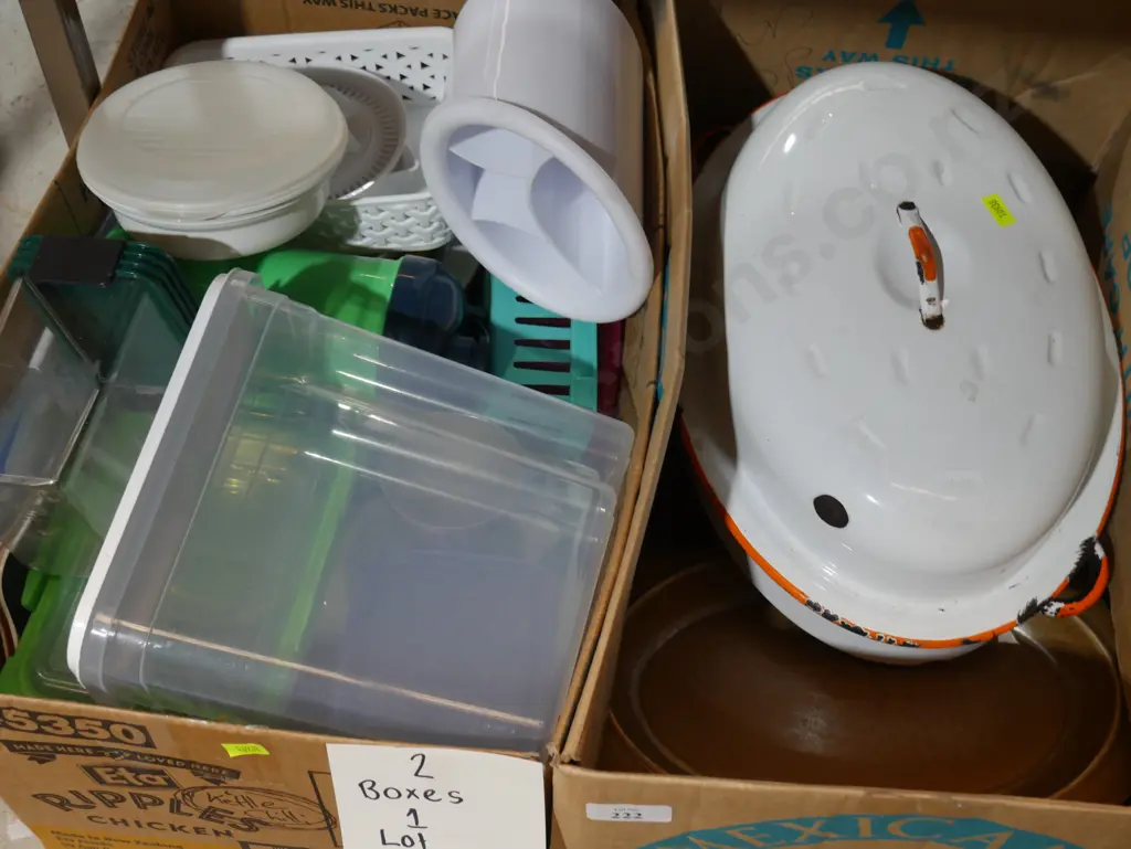 Two boxes of storage containers etc Image 1++