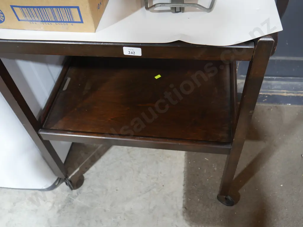 Tea trolley Image 1++