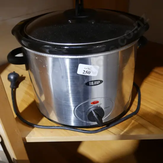Zip slow cooker