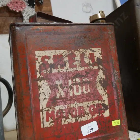 Shell petrol can