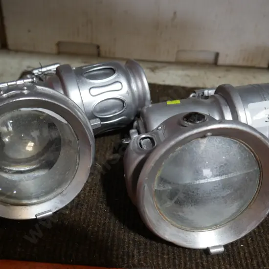 Pair carbide lamps
