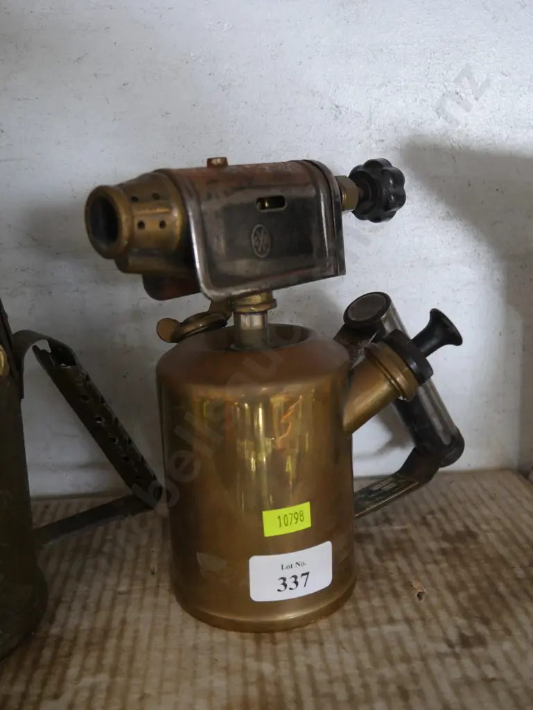 Brass blow torch Image 1++