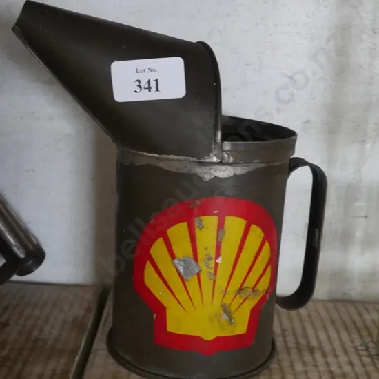 Shell oil can