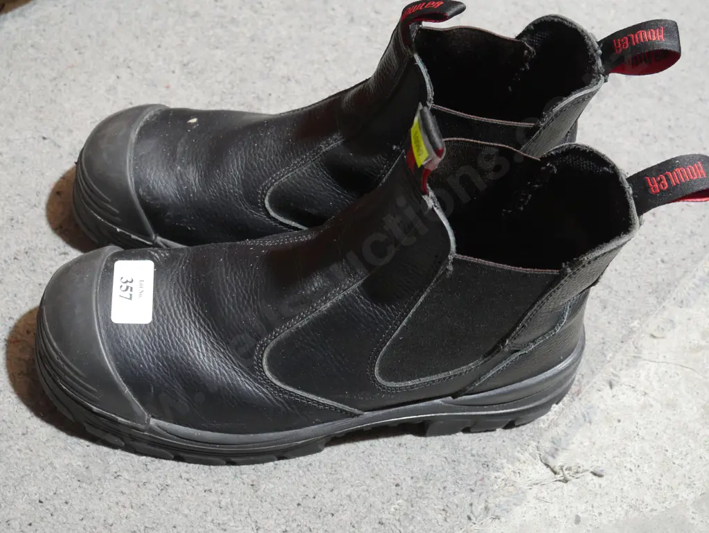 Howler steel cap work boots Image 1++