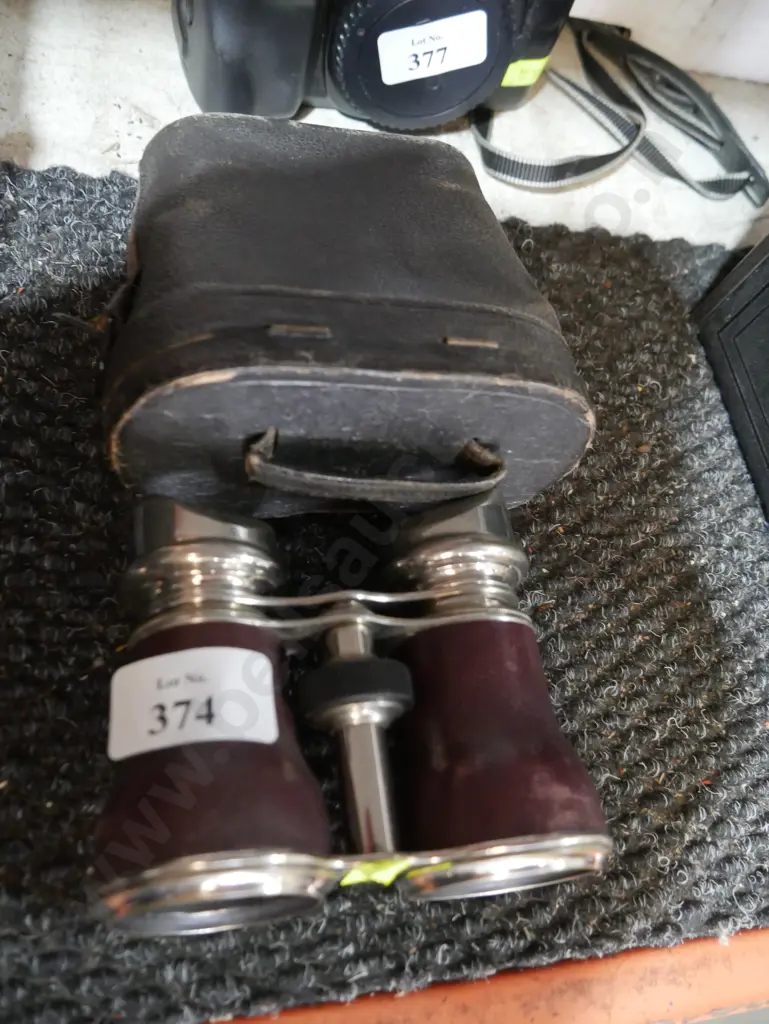 Binoculars Image 1++