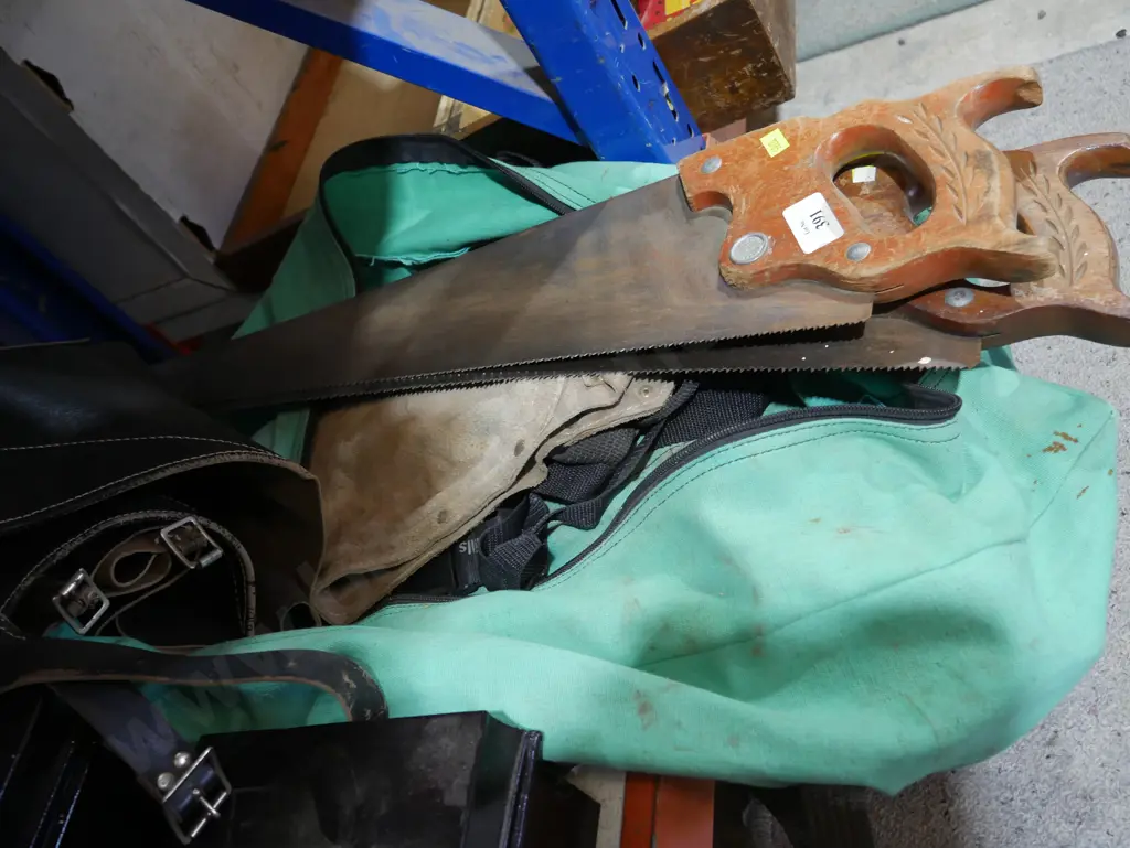 Hand saws etc Image 1++