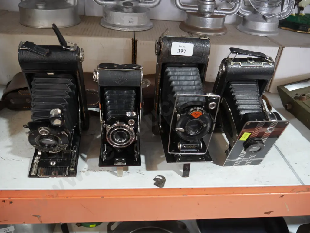 Folding cameras Image 1++