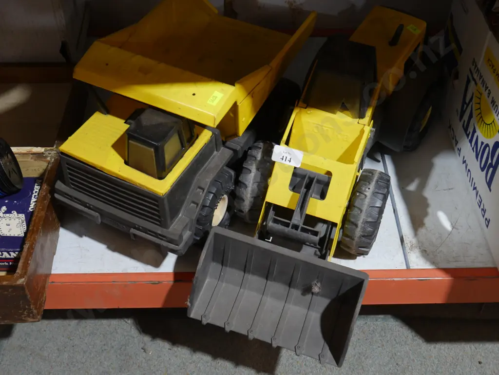 Tonka trunk and loader Image 1++