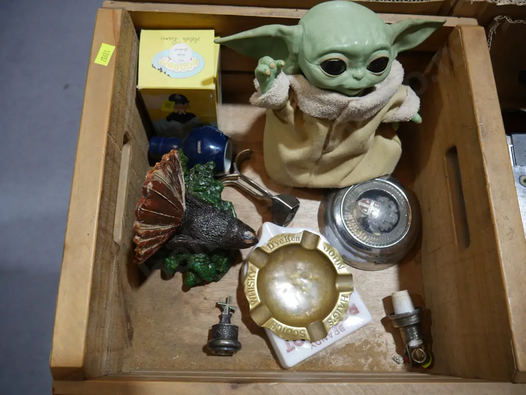 Whiskey ashtrays etc Image 1++