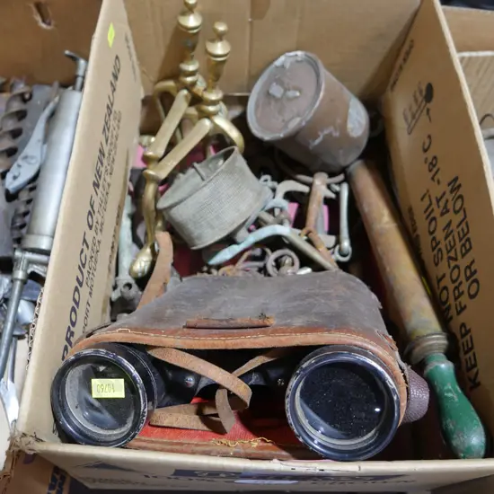 Binoculars fire dogs etc