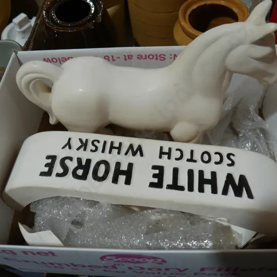 White horse scotch whiskey ornament- damaged
