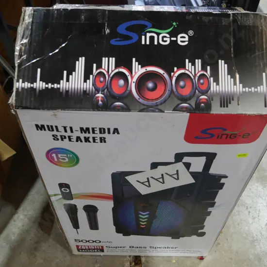 Multimedia speaker