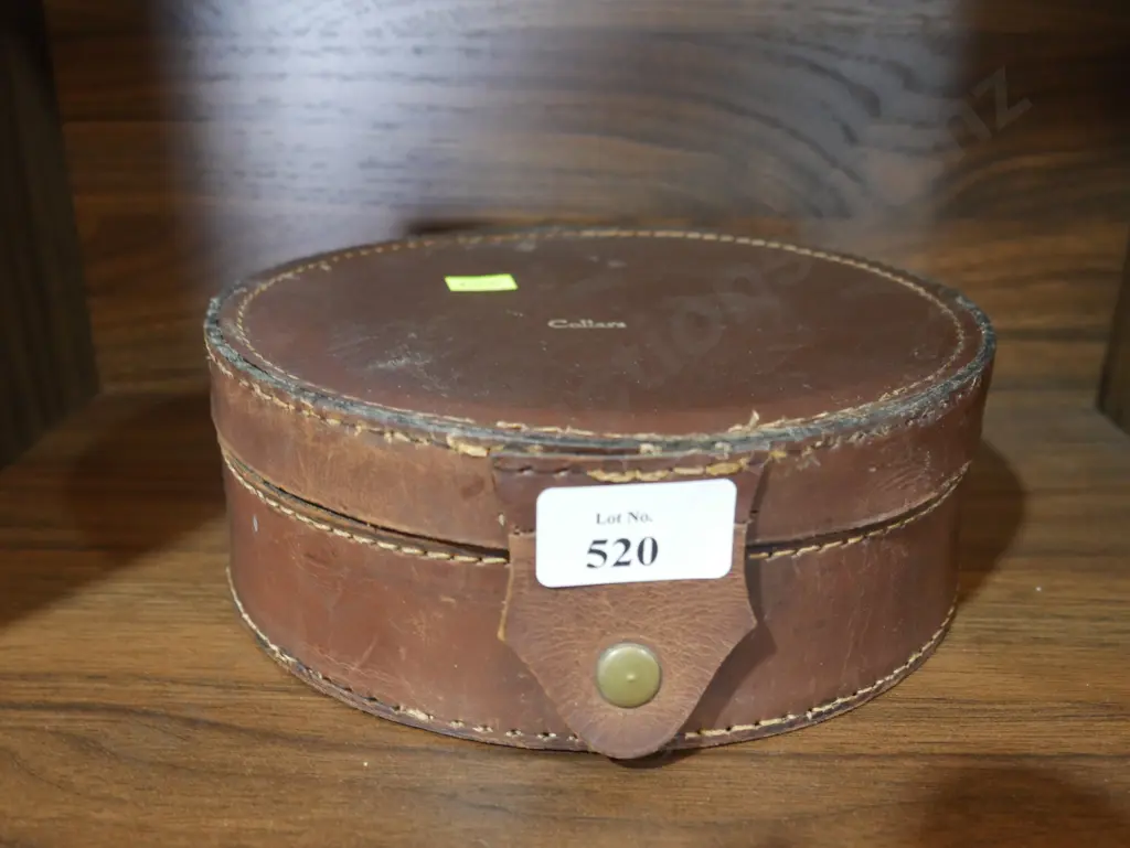 Collar box and collars Image 1++