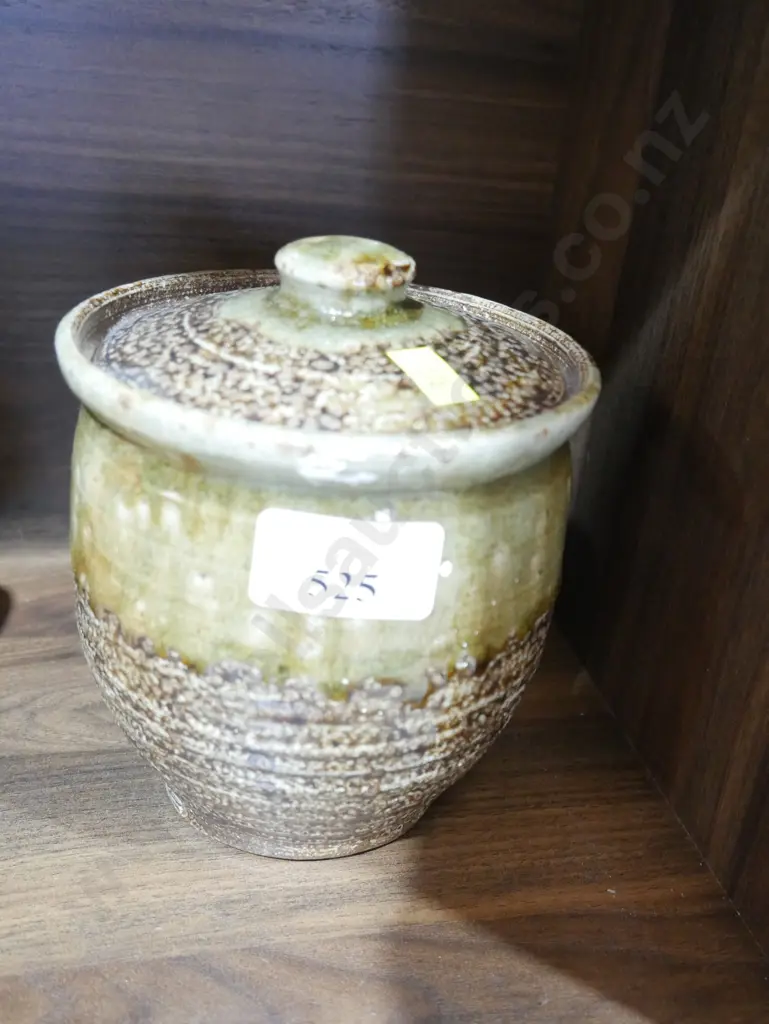 Paul Melser lidded studio pottery pot Image 1++