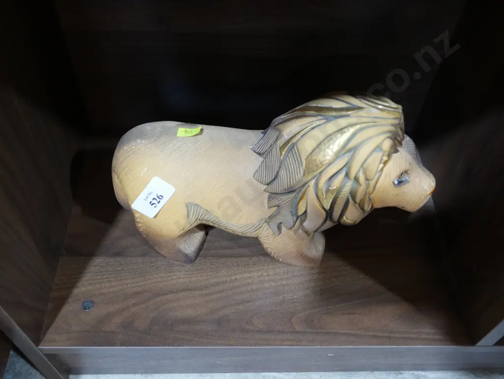 Ornament lion made in Uruguay Image 1++