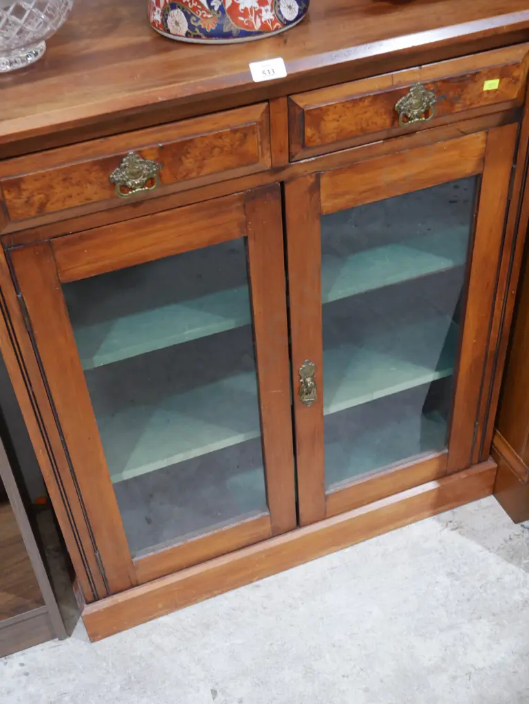 Antique cabinet Image 1++