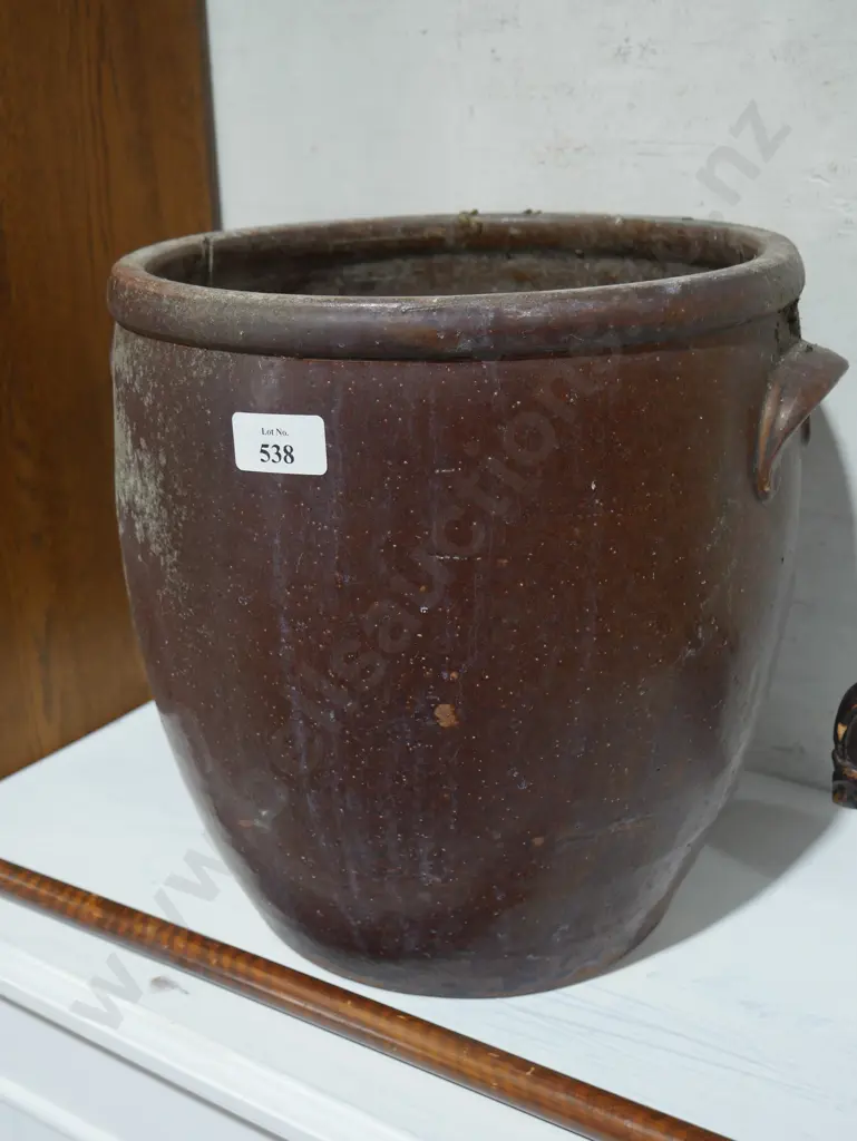 Pottery plant pot Image 1++