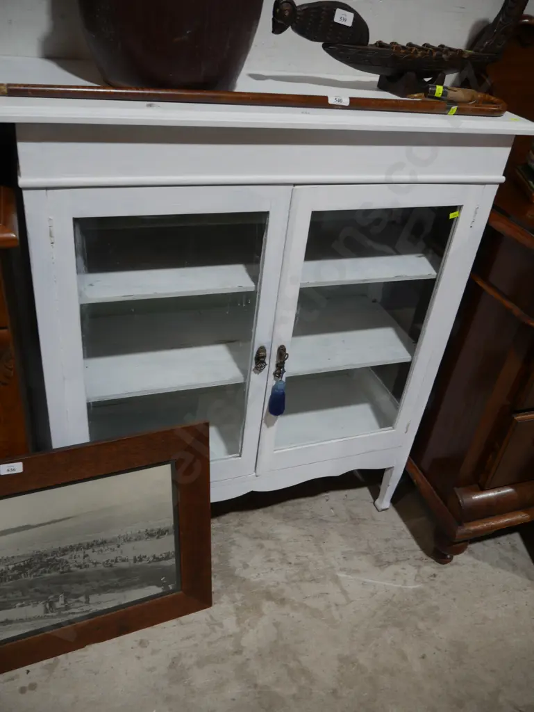 White painted display cabinet Image 1++