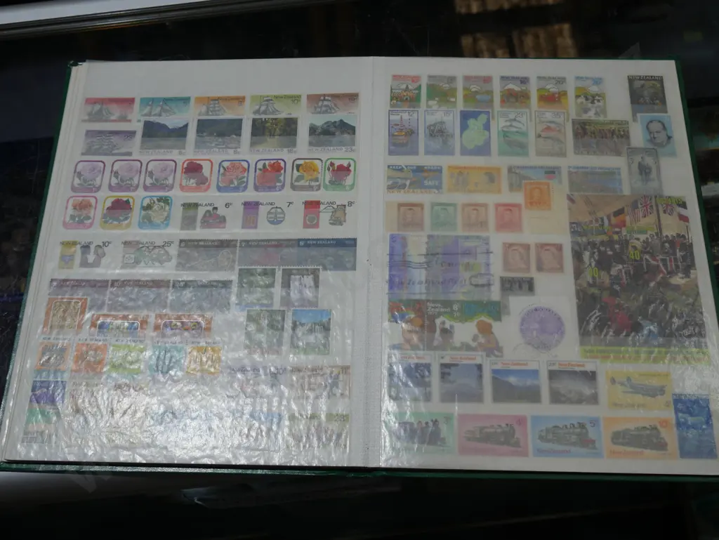 Green stamp album Image 1++