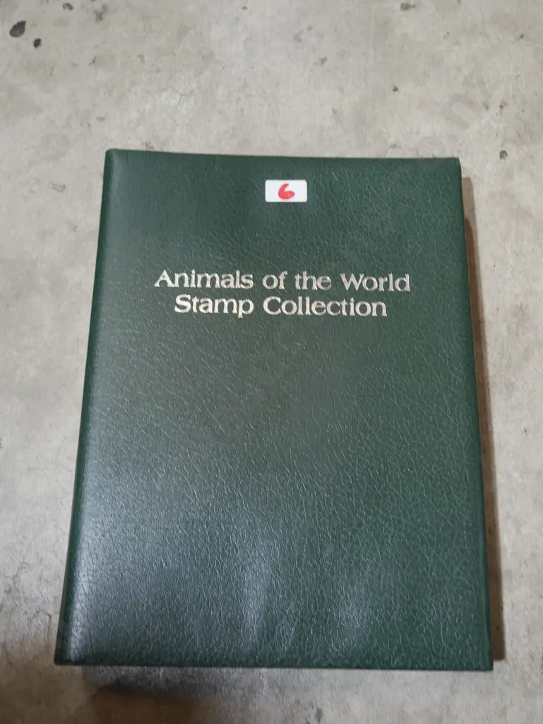 Animals of the world stamp collection in folder Image 1++